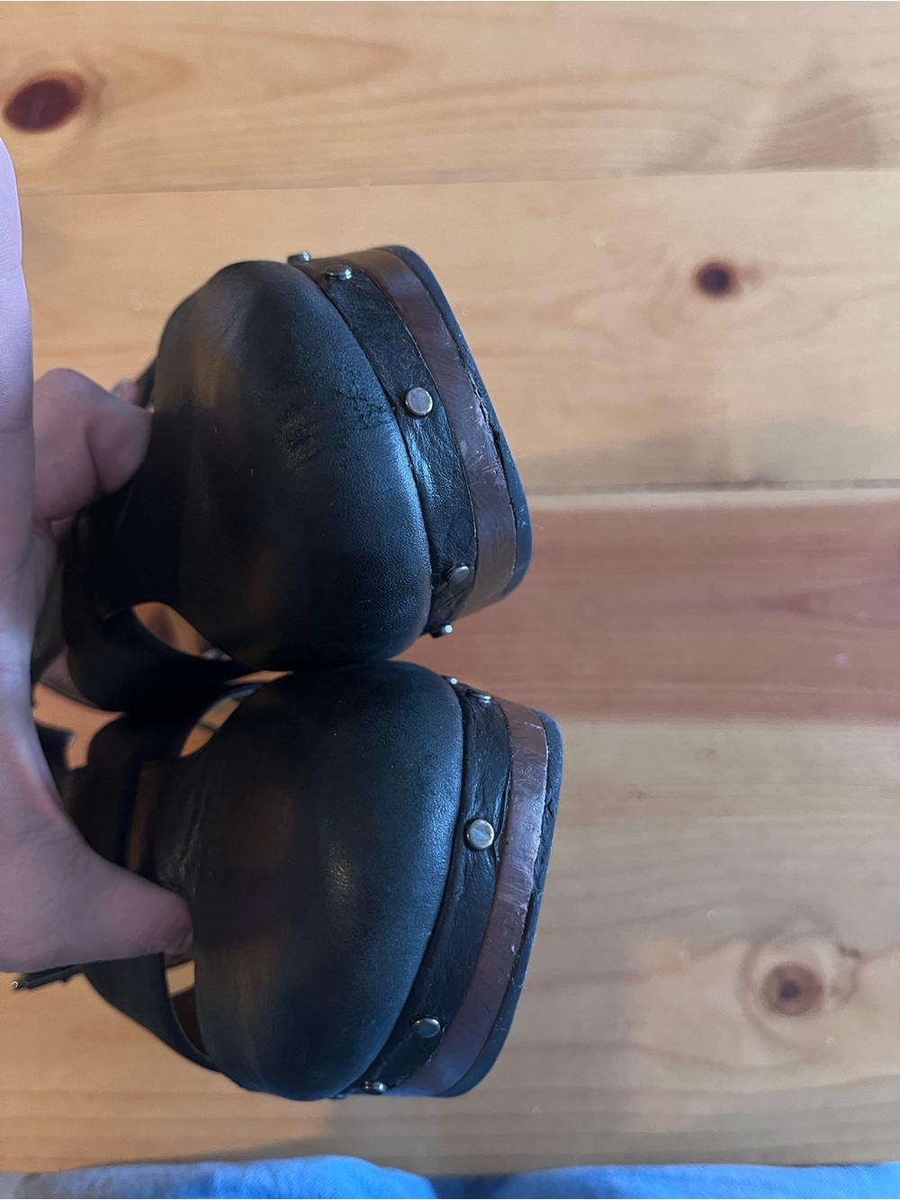 Vionic Faye Black Leather Faux Wood Platform Clog Sandals - Picture 8 of 8